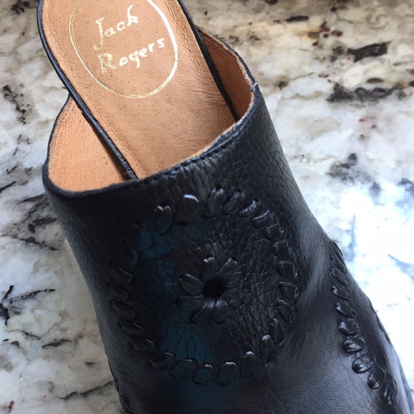 Jack Rogers clogs - Picture 3 of 3